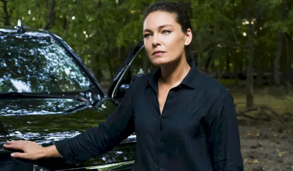Alexa Davalos, FBI Most Wanted