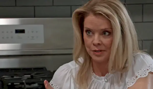Felicia Cody mentendo GH