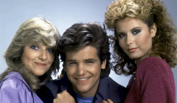 MLADÍ A NEKLIDNÍ, Beth Maitland, Michael Damian, Tracey E. Bregman cbs ec traci danny lauren