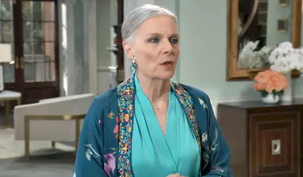 Tracy undskylder GH