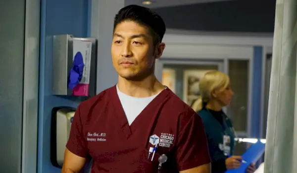 Brian Tee jako dr Ethan Choi w Chicago Med