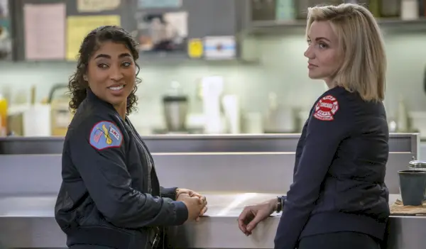 Gianna i Sylvie w Chicago Fire