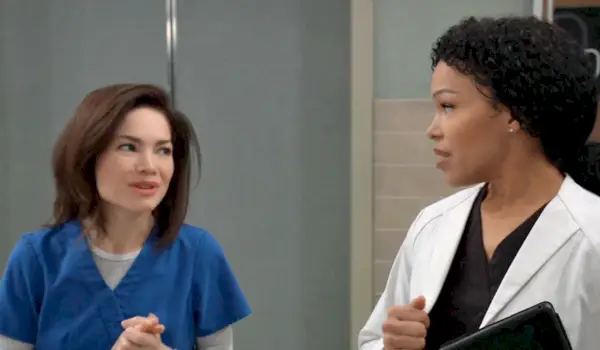 Liz e Portia parlano con Heather GH