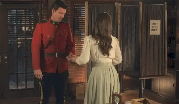 Cuando llama al corazón Nathan Elizabeth vota