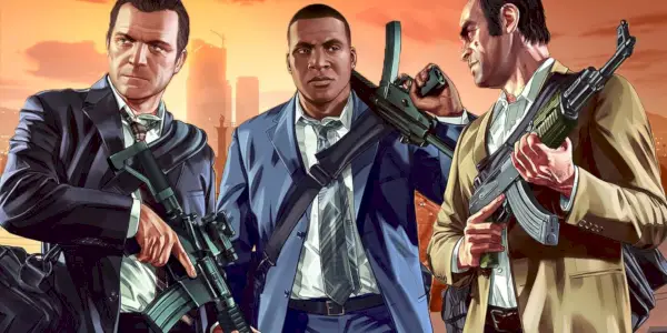 I tre protagonisti di GTA 5, Michael, Franklin e Trevor, indossano tute e impugnano pistole e borsoni.