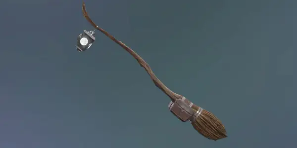 Render of the Moon Trimmer kost med en hængende lanterne fra Hogwarts Legacy på en grå baggrund.