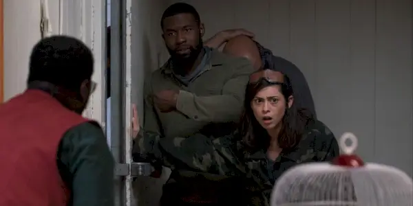 Rosa Salazar a Trevante Rhodes v Bird Box