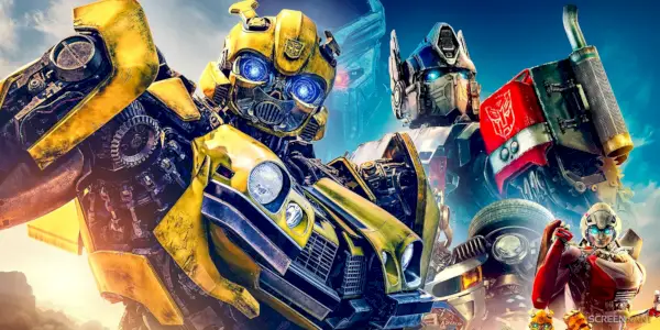 Una imagen combinada muestra un Bumblebee transformado en primer plano y otros Autobots en el fondo en sus diseños de Transformers: Rise of the Beasts.