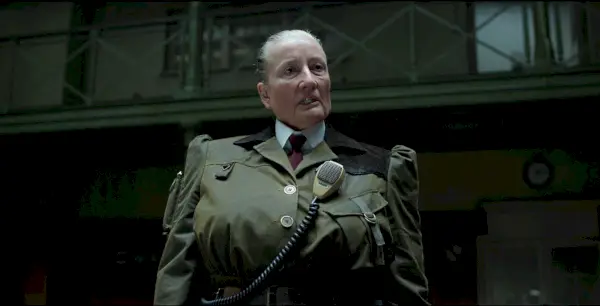 Emma Thompson como Miss Trunchbull em Matilda