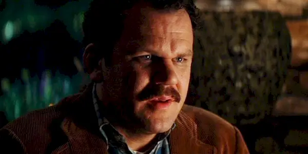 Jim (John C Reilly) lächelt während eines Dates mit Claudia in Magnolia