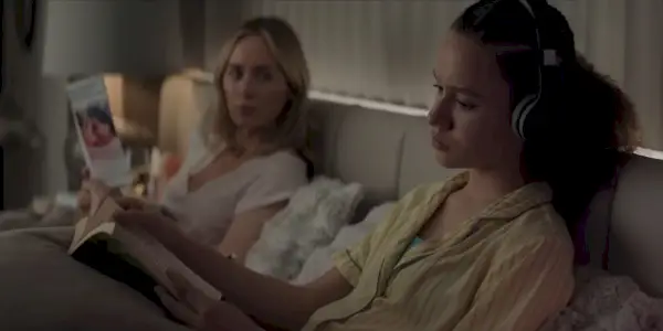 Pain Hustleers Liza Drake Emily Blunt Phoebe Chloe Coleman