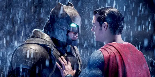 Superman soviético luta contra Batman em Superman: Red Son