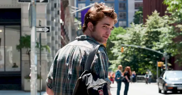 Tyler sa obzerá vo filme Remember Me.