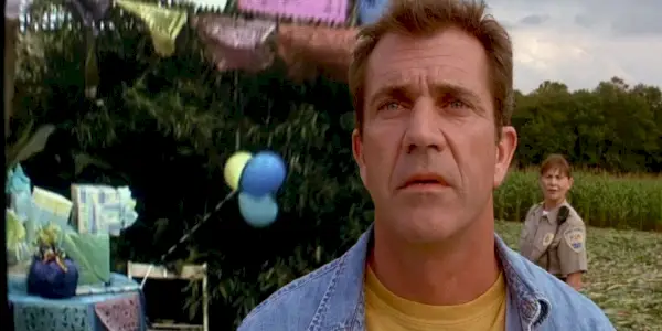 Mel Gibson firma la scena della festa di compleanno