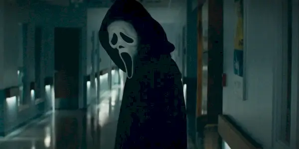 Ghostface all'ospedale in Scream (2022)