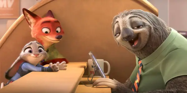 Hopps og Nick snakker med DMV-dovendyr i Zootopia