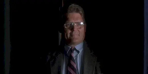 Diretor Svadean assiste apresentação de Summer