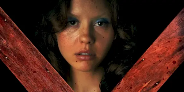 Mia Goth en X