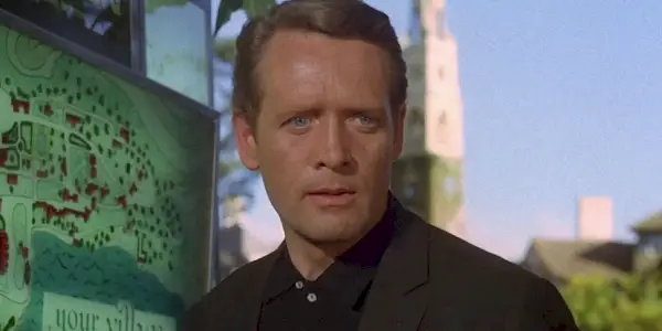 Patrick McGoohan como el prisionero número 6