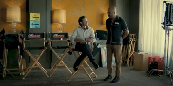 Adam Brody e Jeffrey Wright na ficção americana