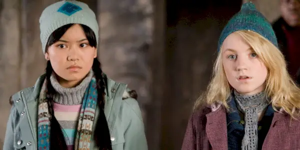 Cho Chang i Luna Lovegood z Domu Ravenclaw w Harrym Potterze i Zakonie Feniksa