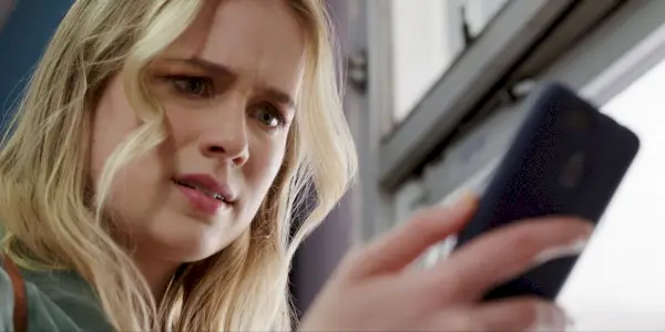 Elizabeth Lail In Countdown