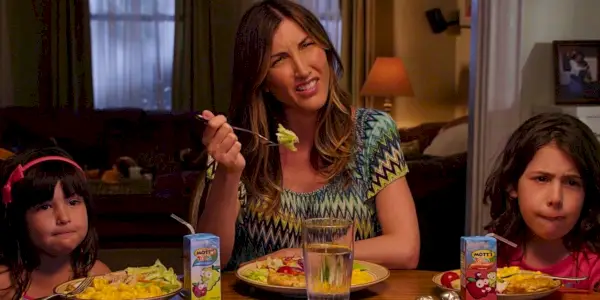 Jackie Sandler e i suoi figli in Grown Ups