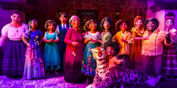 Family Madrigal을 사랑하는 Encanto 트릭