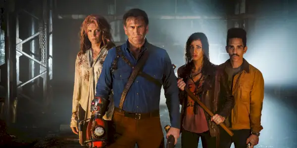 Ash vs Evil Dead עונה 3 לוהק במחסן עם כלי נשק