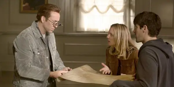 Nic Cage ruba la Dichiarazione di Indipendenza dal Tesoro Nazionale.