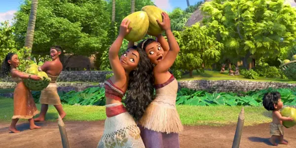 Moana śpiewa wraz z innymi wyspiarzami podczas zbierania kokosów.