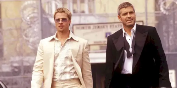 Rusty Ryan (Brad Pitt) og Danny Ocean (George Clooney) stritter i Ocean