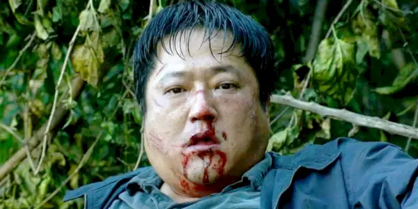 Jong-goo s krvavým nosom vo filme The Wailing