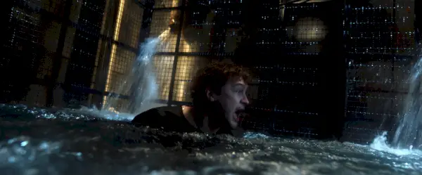 Logan Miller im Escape Room 2