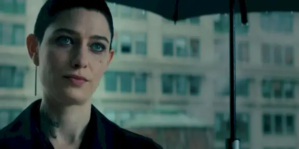 『ジョン・ウィック3 パレベラム』の傘の下に立つ審査員