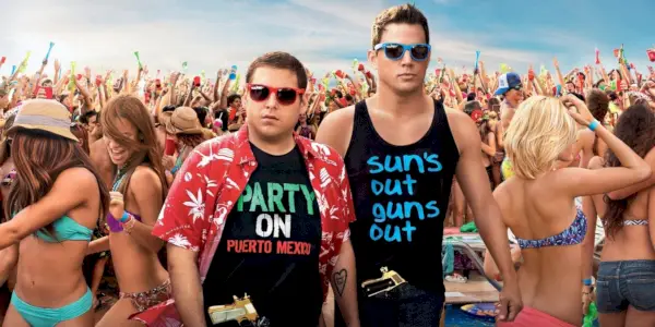 Jonah Hill a Channing Tatum kráčajú počas jarných prázdnin na plagáte k 22 Jump Street