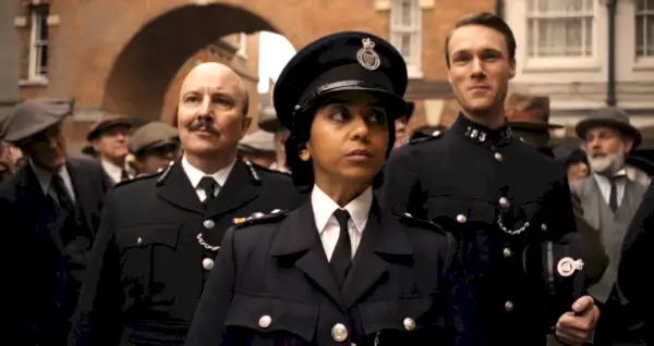 anjana vasan, upoutávka na malá písmena