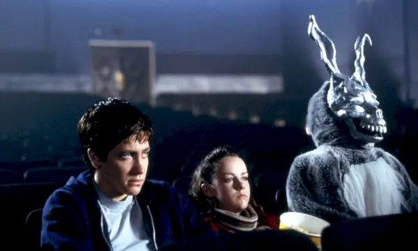 donnie darkol r jake gyllenhaal jena malone© warner brothers int tv