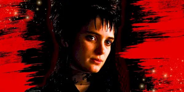 Winona Ryder som Lydia Deetz i Beetlejuice med rød baggrund
