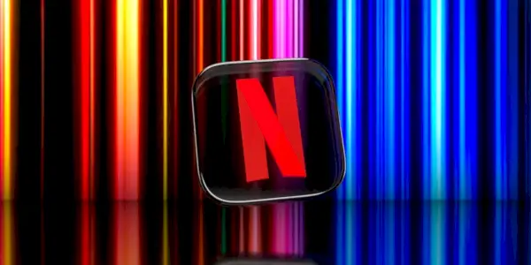 Logo Netflix con schermata introduttiva
