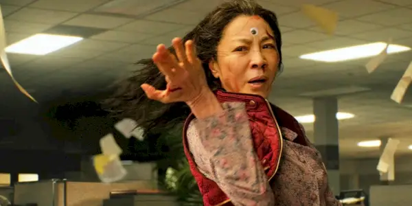 Michelle Yeoh in Alles, überall und gleichzeitig (2022)