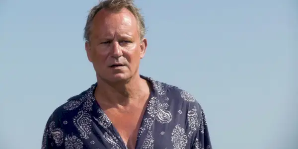 Stellan Skarsgard como Bill Anderson em Mamma Mia