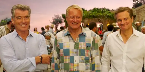 Sam, Harry e Bill sorrindo em Mamma Mia, Lá Vamos Nós de Novo