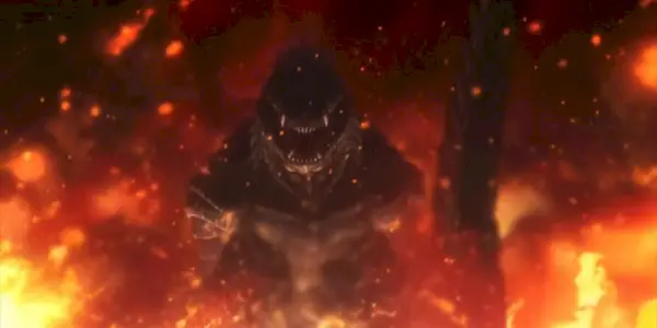 Godzilla Ultima entouré de feu à Godzilla Singular Point.