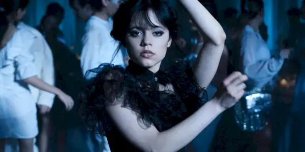 Jenna Ortega danser onsdag