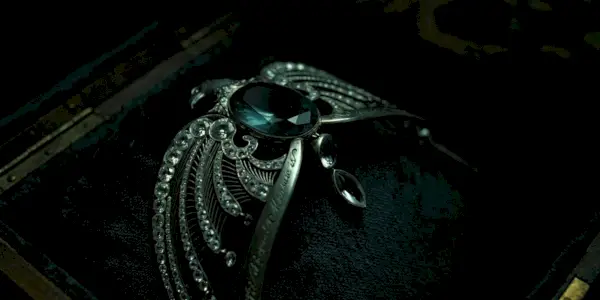 La diadema perdida de Rowena Ravenclaw en una caja en Harry Potter y las Reliquias de la Muerte