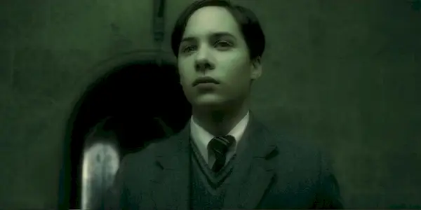 Frank Dillane als junger Voldemort in einer Rückblende in Harry Potter und der Halbblutprinz