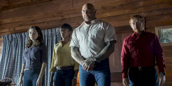 Redmond, Leonard, Sabrina und Adriane in Knock at the Cabin.