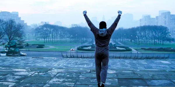 Rocky øverst på trapperne