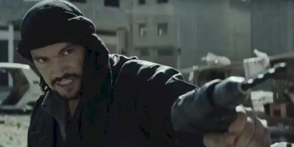 Mäsiar s vŕtačkou v americkom sniperovi